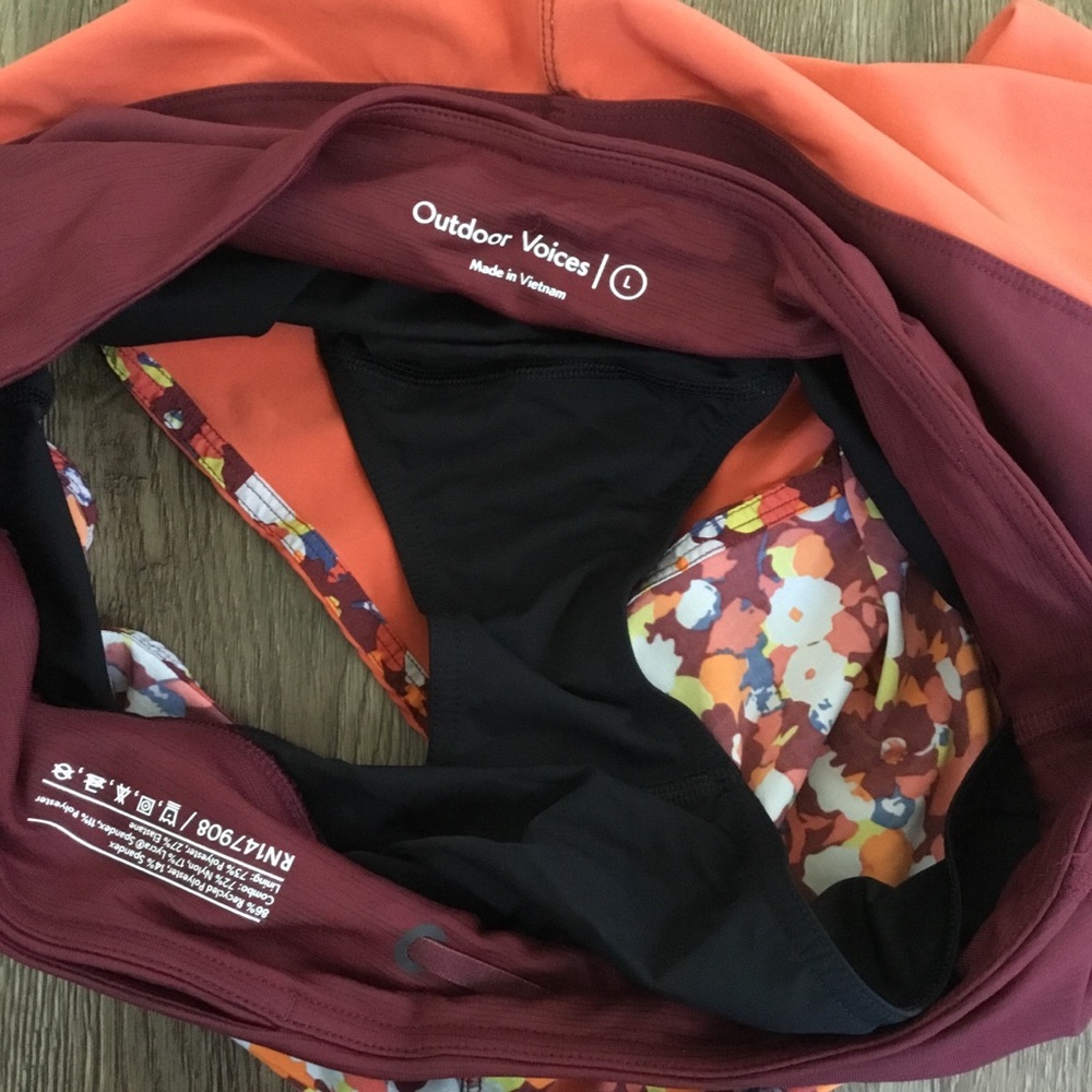 Outdoor Voices Hudson Shorts in Paprika Blooms - Picture 9 of 11